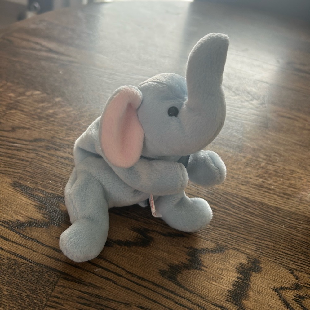 Peanut the blue elephant beanie baby 1995